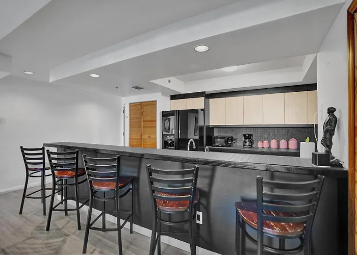 Boutique Amazing Two Bedroom Apartments Ocean View- Miami Beach