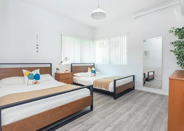 West Deco Aparthotel Miami Beach
